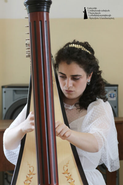 MurielHarp 2-e1689871824927